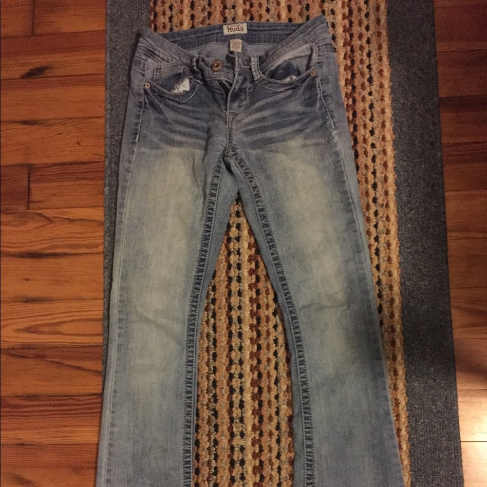 Mudd jeans size 1- slight flare